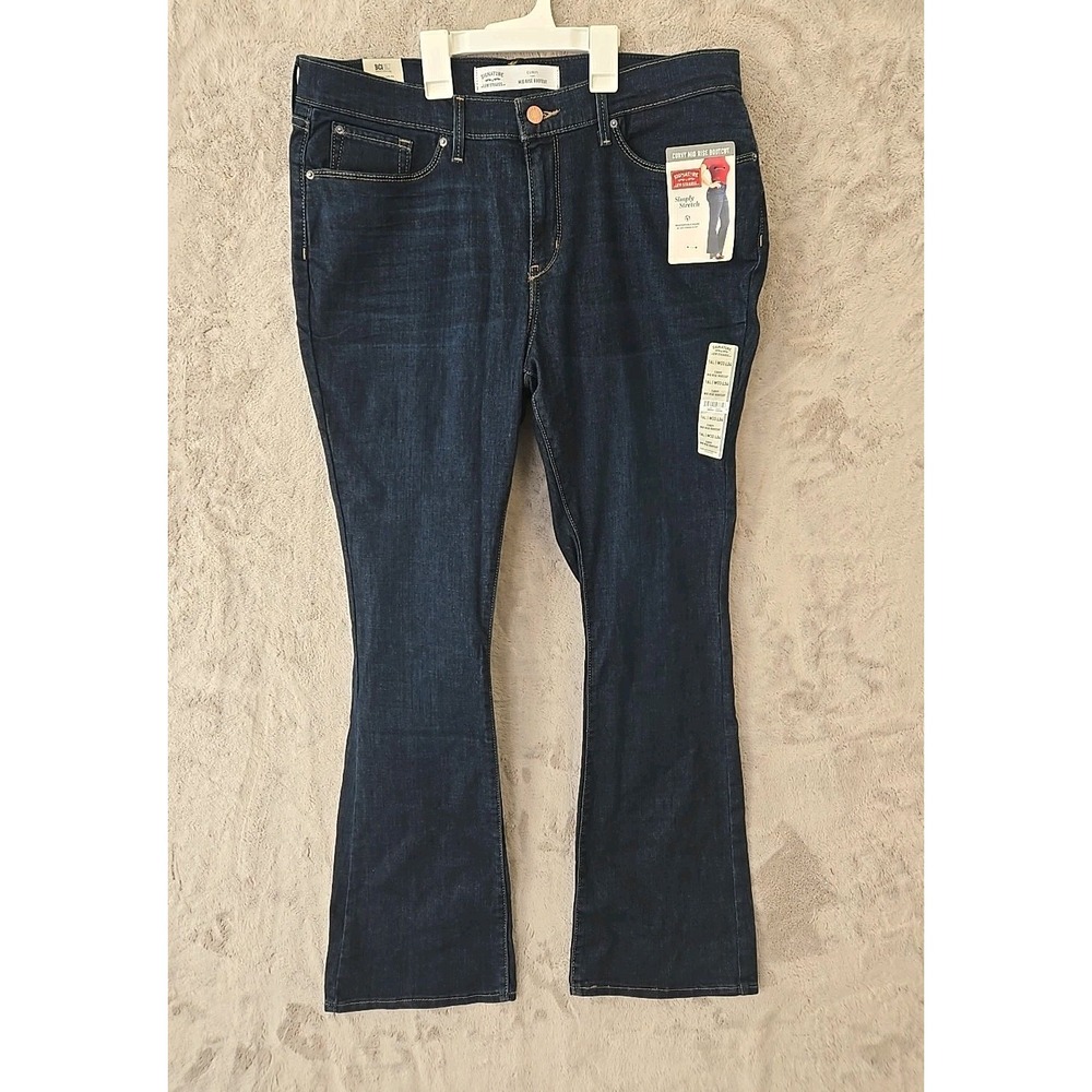 Signature by Levi Strauss & Co. Women's Modern Bootcut Jeans 16L W33 L34 Curvy